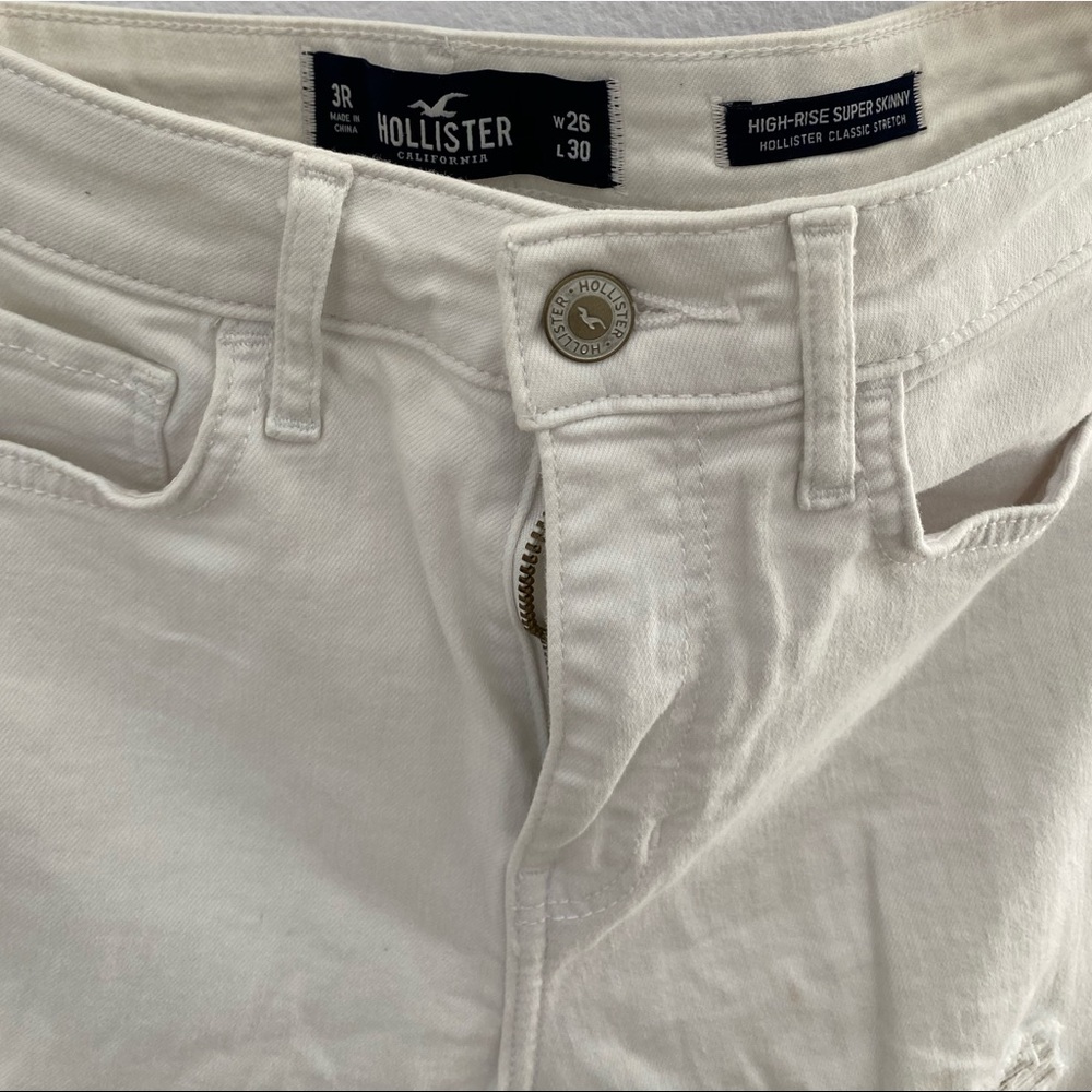 Women’s White Pants